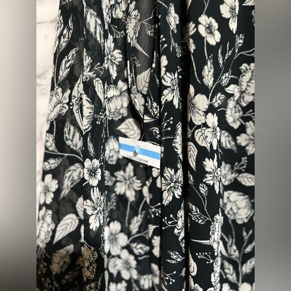 TOPSHOP Floral Cutouts Balloon Sleeve Dress - Picture 10 of 16